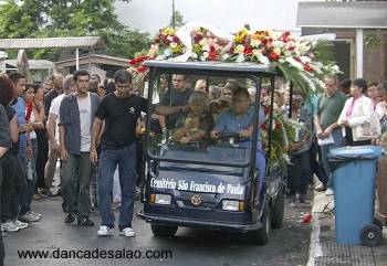  com grande pesar que comunico o falecimento de Maria Antonietta Guaycurus de Souza, dia 07/04/2009 na parte da manh, aos 82 anos incompletos, de infarto. Velrio na Estudantina no mes...